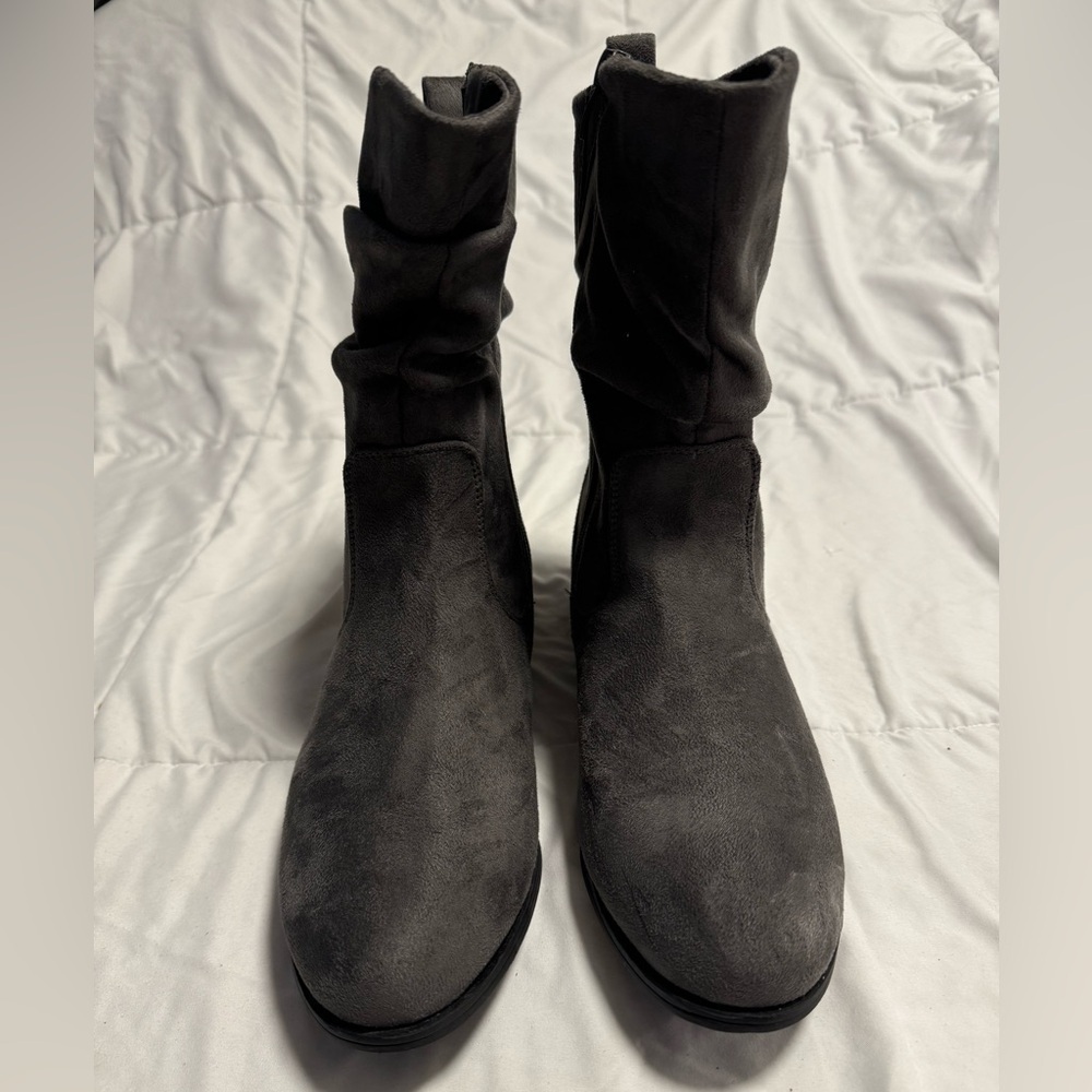 VJH comfort Wmns Slouchy Boots Bootie Sz 8.5 Round Toe Comfort Low Heel Mid Calf - Picture 11 of 16